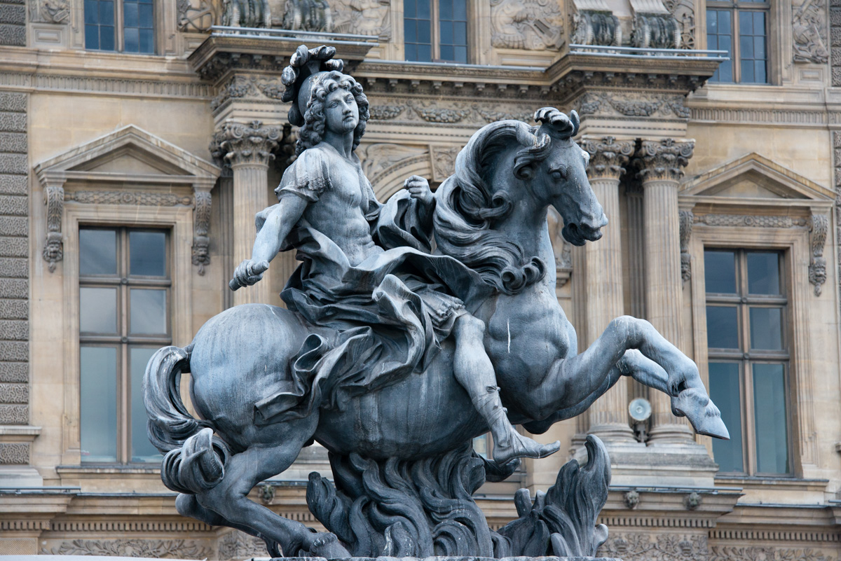 louis-xiv-on-horseback-sculpture.jpg